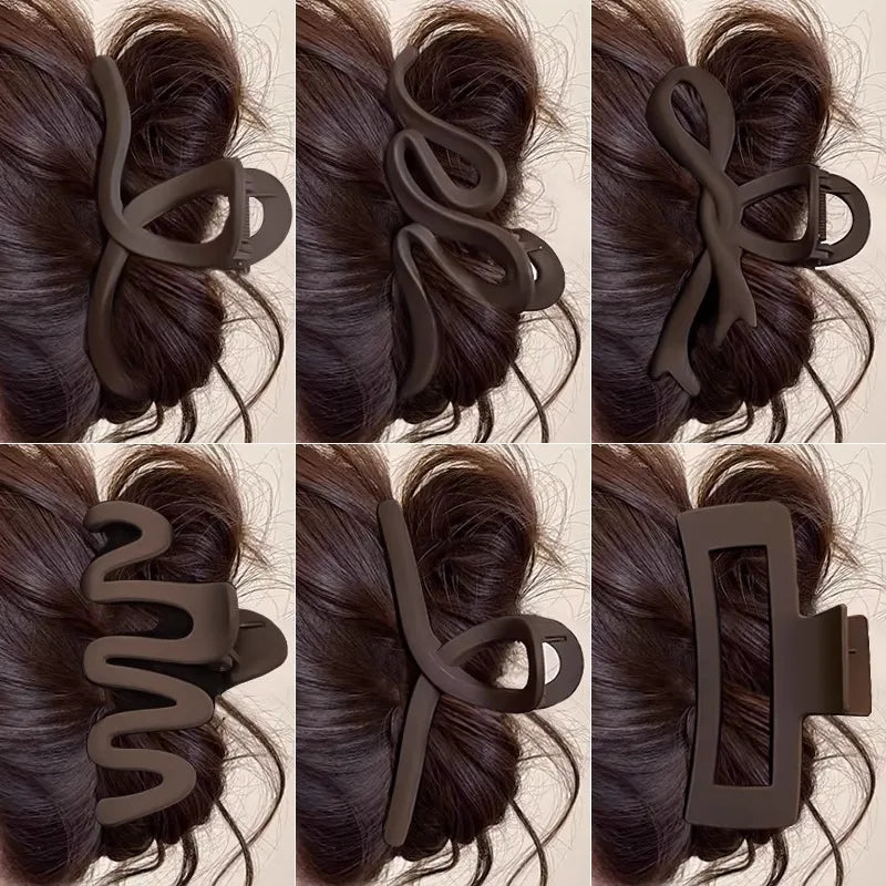Elegant Geometric Hair Claw Clip — Large Matte Hold for Thick & Thin Hair