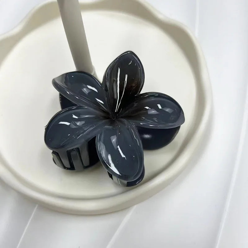 Large Flower Matte Hair Claw Clip — 18 Colors for Every Outfit & Mood