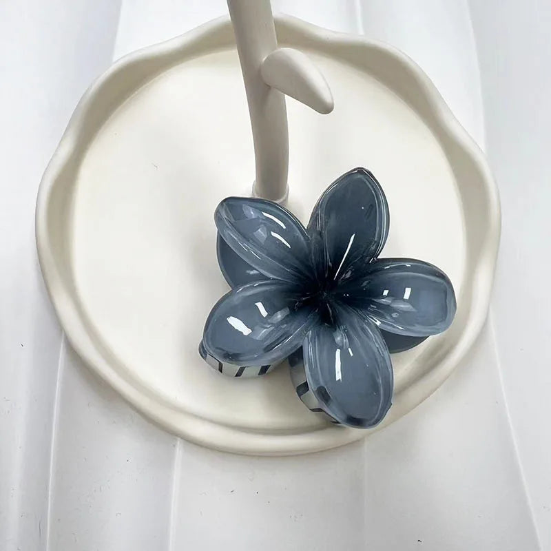 Large Flower Matte Hair Claw Clip — 18 Colors for Every Outfit & Mood